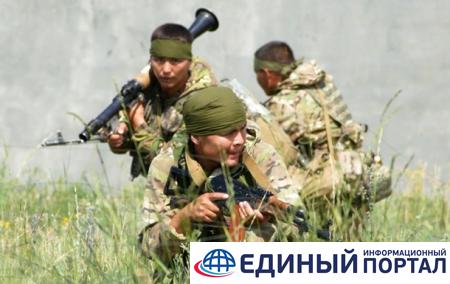 В Казахстане десять военных пострадали при взрыве на полигоне