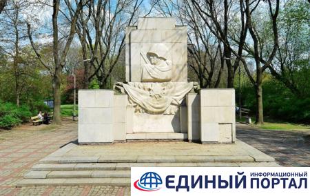 В Варшаве разберут памятник Благодарности советским солдатам