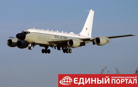 Британский самолет провел разведку вблизи Крыма