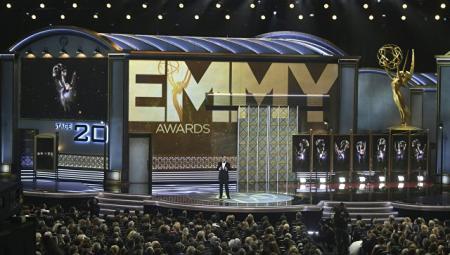 Рэйчел Броснахэн и Билл Хейдер удостоились "Эмми" за лучшие комедийные роли