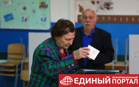 В Македонии начался референдум