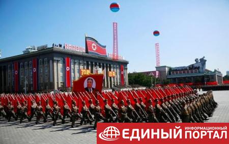 В Пхеньяне прошел военный парад
