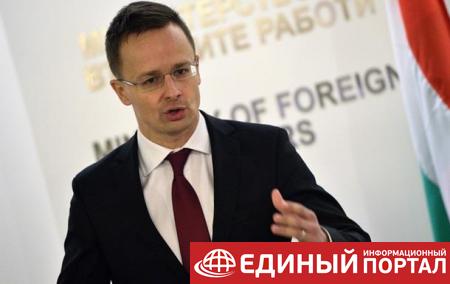Глава МИД Венгрии намерен обсудить с послом США конфликт с Украиной