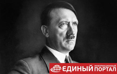 В Германии чиновника уволили за поздравление Гитлера с днем рождения