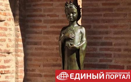Во Франции установили второй памятник Анне Ярославне