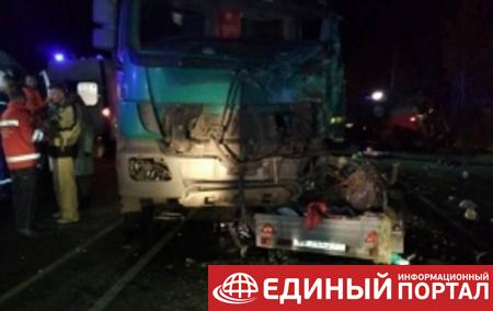 Жертвами ДТП с микроавтобусом в РФ стали 13 человек