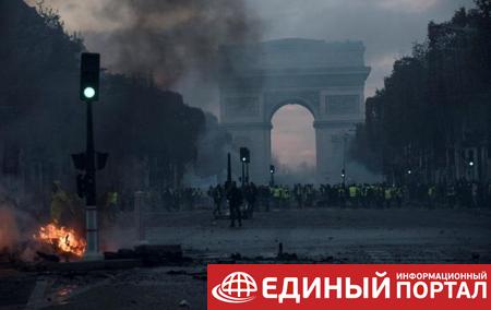 Гостиницы в Париже понесли миллионные убытки из-за протестов