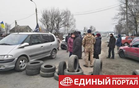 Протест "евробляхеров": на границе с Польшей начали пропускать авто
