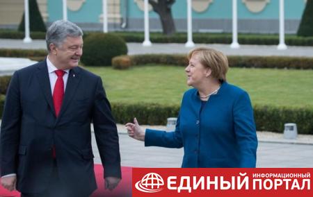 В Киеве Меркель заговорила на украинском