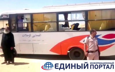 В Египте расстреляли три автобуса с христианами: семеро погибших