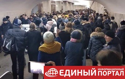 Давка и очереди: в московском метро произошли сбои