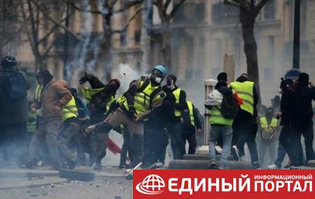 Число задержанных на протестах в Париже превысило 140