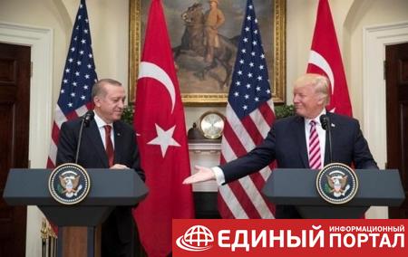 Эрдоган заявил, что Трамп принял решение по Сирии после беседы с ним