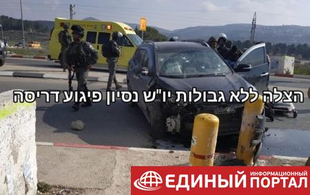 Израильские военные обстреляли авто атаковавшего палестинца