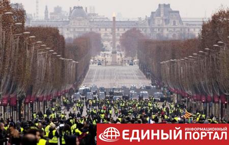 Количество протестующих во Франции уменьшилось