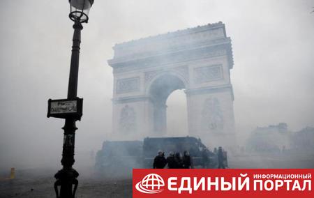 Визит Юнкера в парламент Франции отменили из-за протестов
