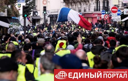 Во Франции задержали организатора протестов "желтых жилетов"