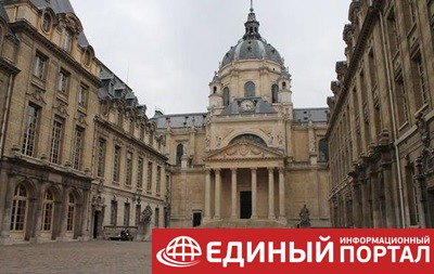 Во Франции закрыли Сорбонну из соображений безопасности