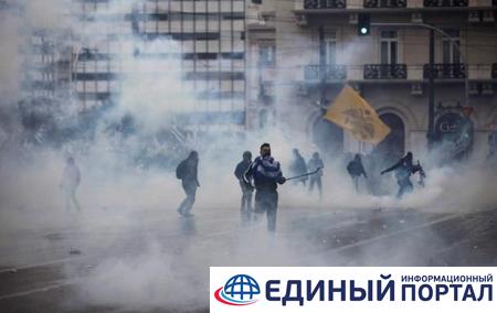Протесты в Афинах завершились столкновениями и арестами