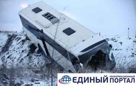 Столкновение автобуса с фурой в РФ попало на видео