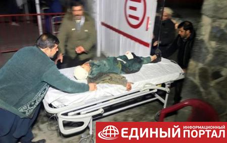 В Кабуле почти 100 человек пострадали при взрыве