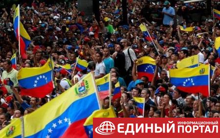 Китай ведет переговоры с оппозицией Венесуэлы – СМИ
