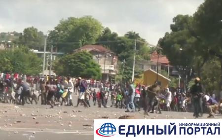 На Гаити проходят массовые антипрезидентские протесты