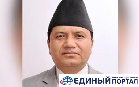 В Непале министр туризма погиб при падении вертолета в горах