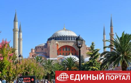 Эрдоган предложил сделать из собора Святой Софии мечеть