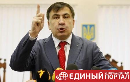 Саакашвили объяснил, почему жевал галстук