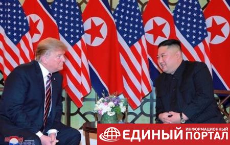 СМИ: Трамп просил Ким Чен Ына перевезти ядерное оружие в США
