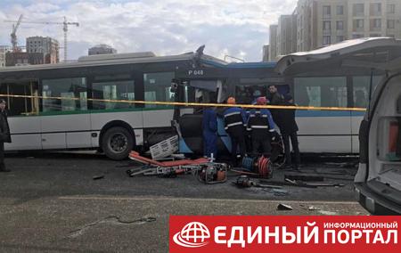 В Казахстане столкнулись три автобуса, есть жертвы