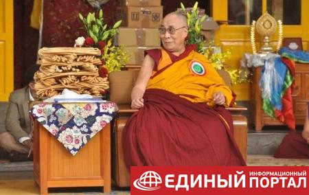 Далай-лама попал в больницу