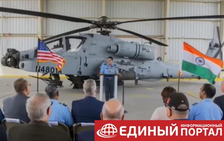 США начали поставки вертолетов Apache в Индию