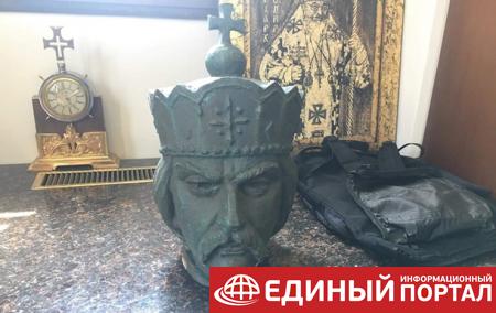 В Канаде нашли голову памятника Владимиру Великому