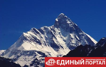 В индийских Гималаях пропали восемь альпинистов