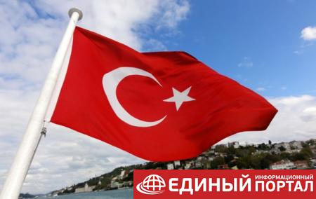 Fitch понизило рейтинг Турции после поставок С-400