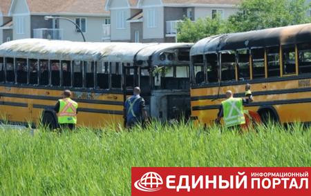 В Канаде два автобуса с детьми попали в аварию