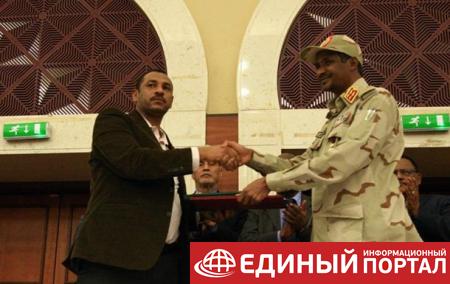 В Судане военные и оппозиция подписали соглашение