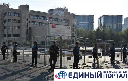 АТО в Турции: отстранены три мэра, задержаны более 400 человек