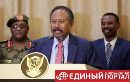 Новый премьер-министр Судана принес присягу