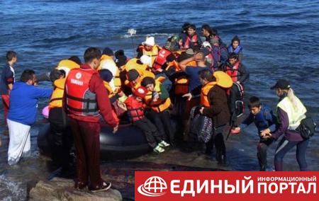 Греция ввела чрезвычайные меры из-за “огромных волн мигрантов”