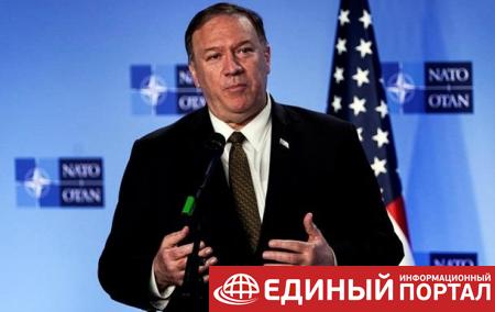 Помпео отрицает попытки США надавить на Украину