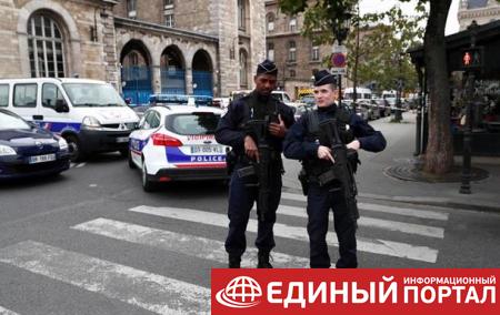 Резню в префектуре Парижа устроил инвалид - СМИ