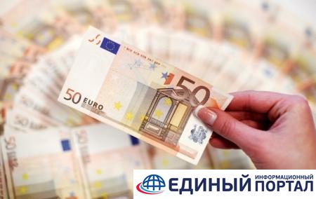 Замминистра Северной Македонии ушел с поста из-за 50 евро взятки