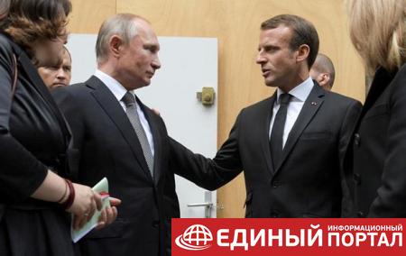Макрон обсудил с Путиным возвращение кораблей