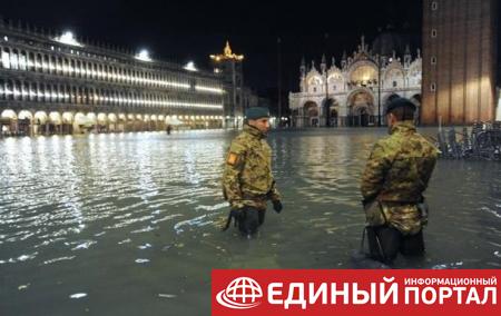 Венеция снова тонет: ущерб оценивают в миллиард евро