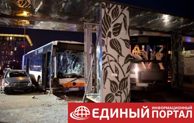 В Германии автобус протаранил толпу, есть жертвы