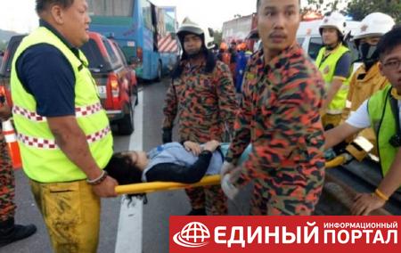 Более 20 человек погибло в ДТП с автобусом в Индонезии