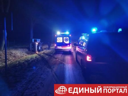 Микроавтобус с украинцами попал в ДТП в Польше